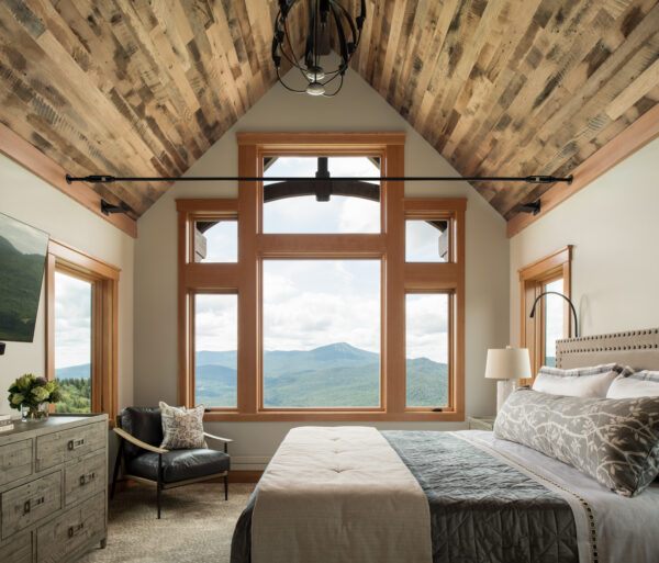 Cozy Mountain Bedroom 